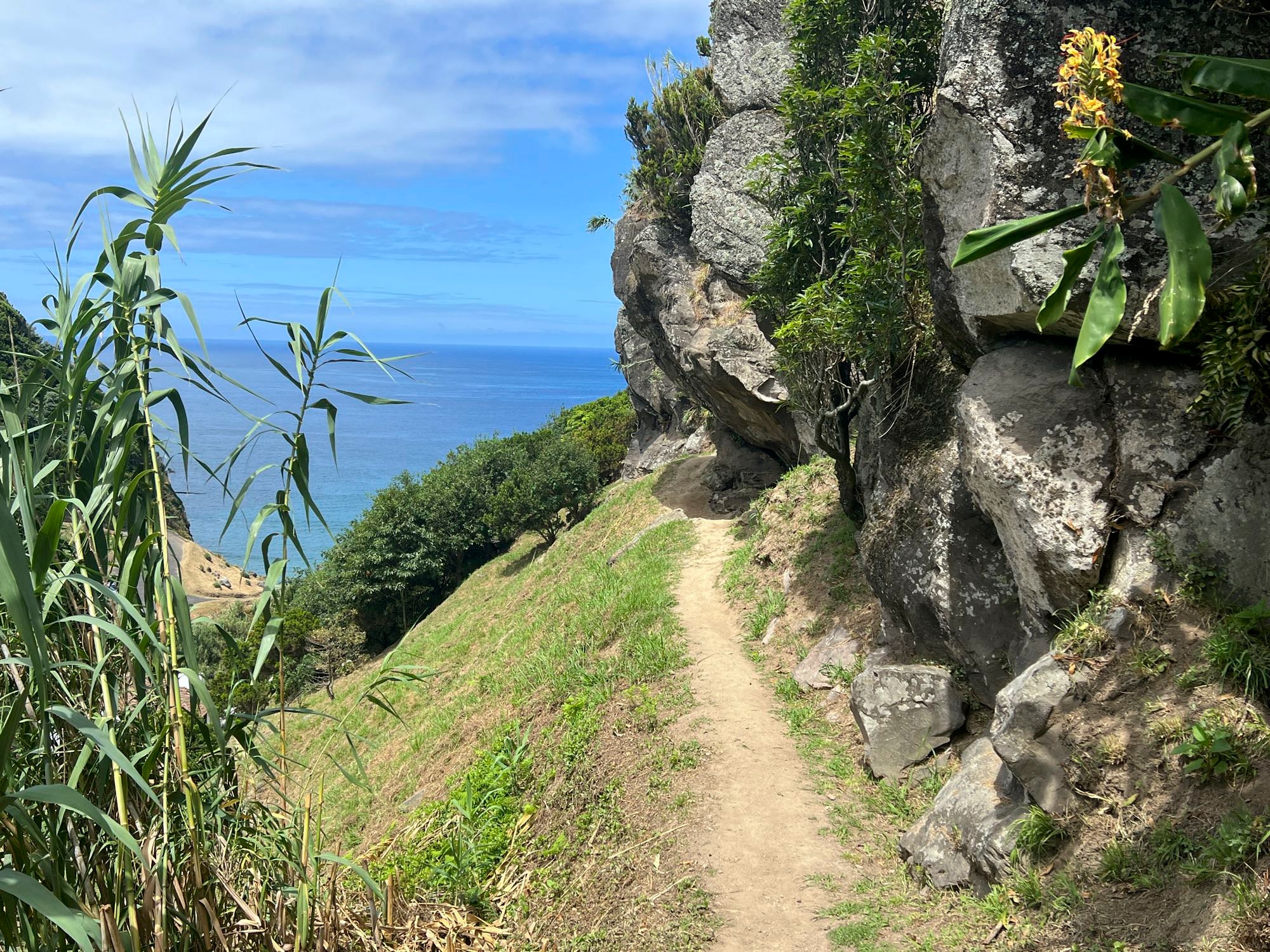 Wanderweg im Tal des Ribeira das Coelhas