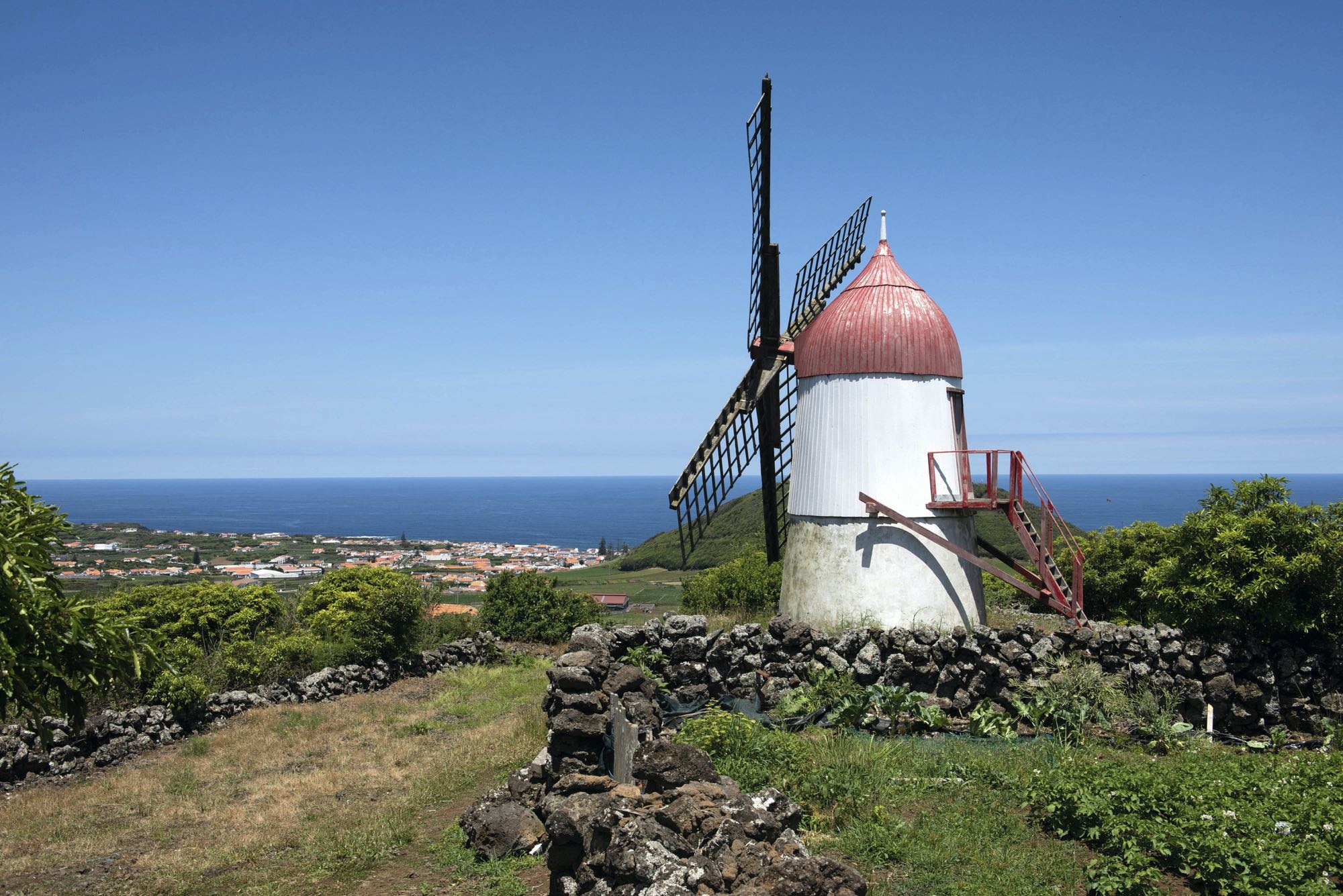 Moinho de Vento da Canada Atrás do Pico