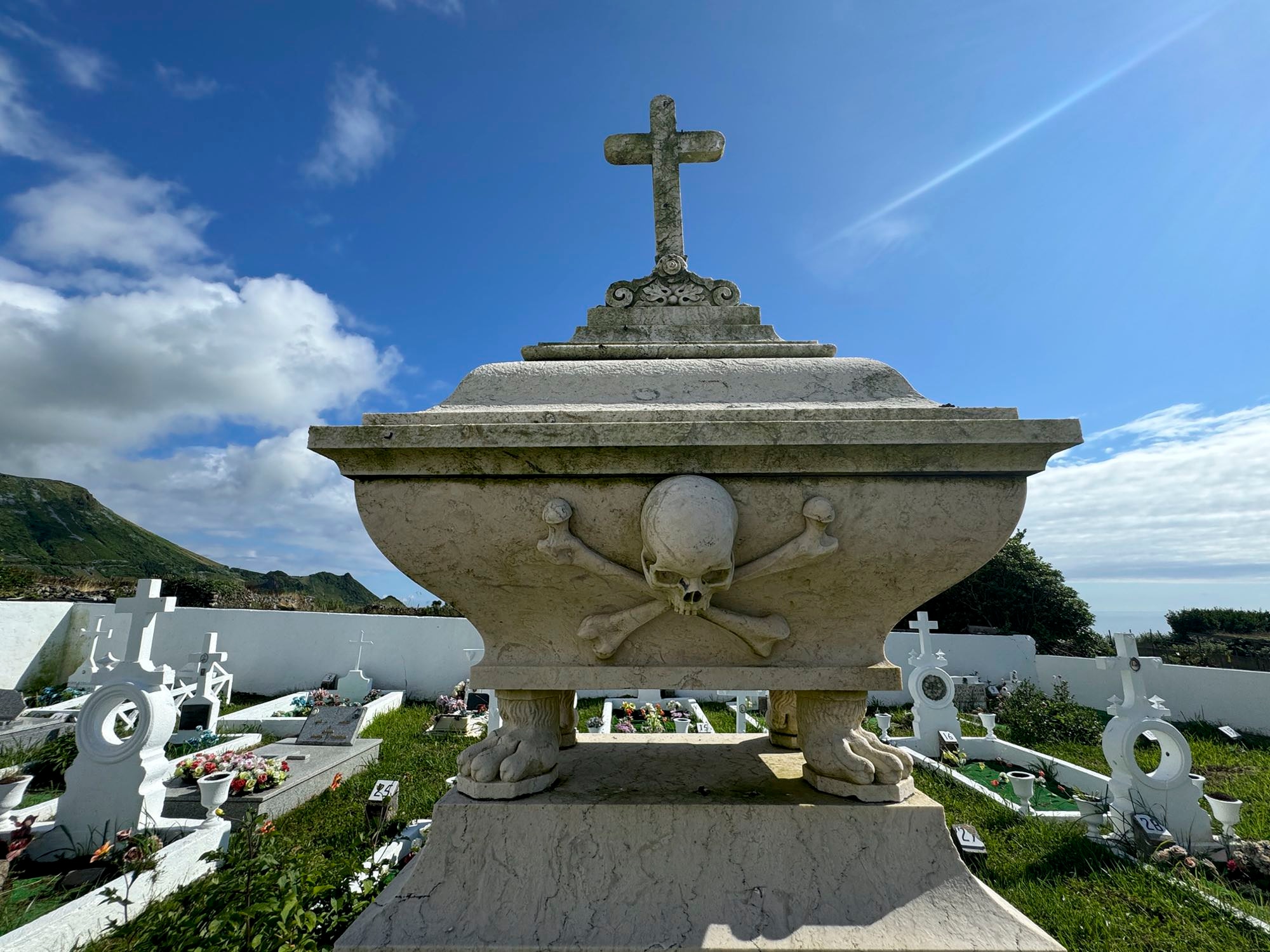 Piratengrab in Mosteiro (António De Freitas)