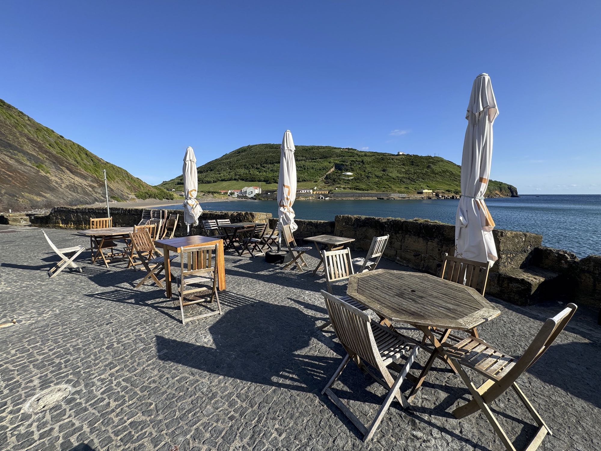 Am Porto Pim kann man eine aussichtsreiche Rast einlegen