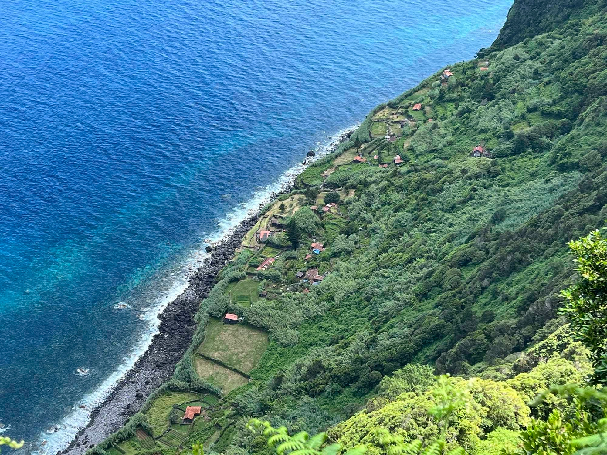 Blick auf Fajã d'Além