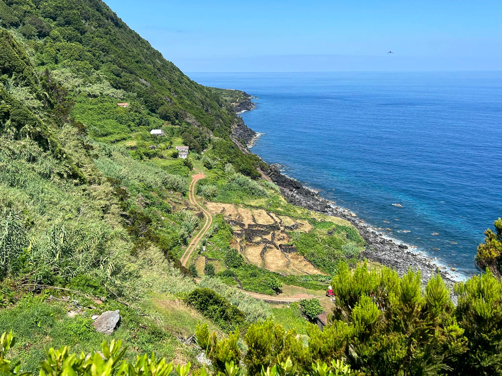 Abstieg nach Fajã do Mero