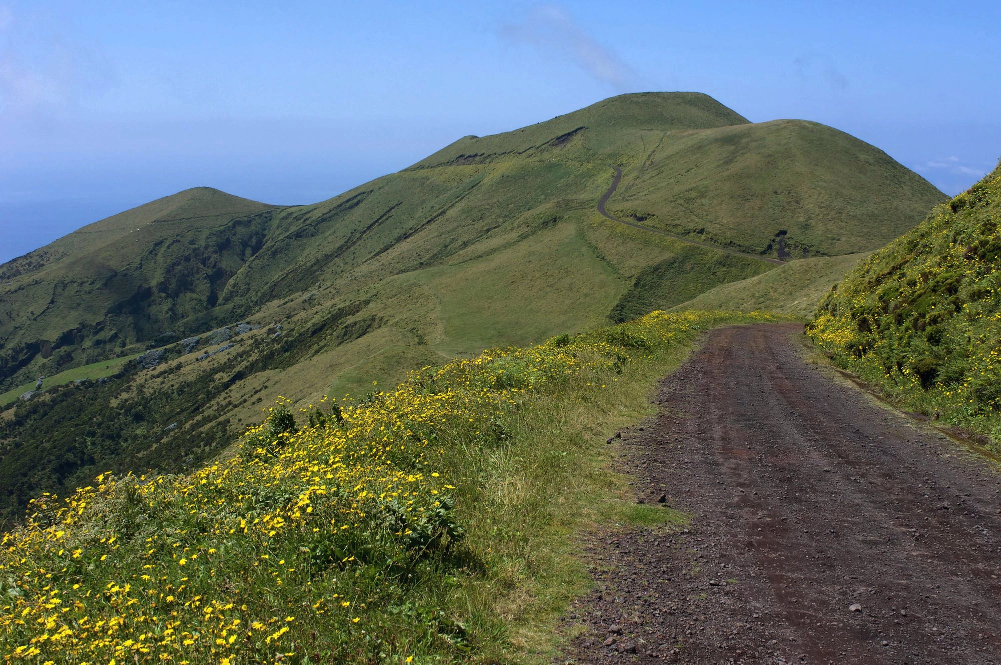 Blick vom Pico da Esperança zum Morro Pelado