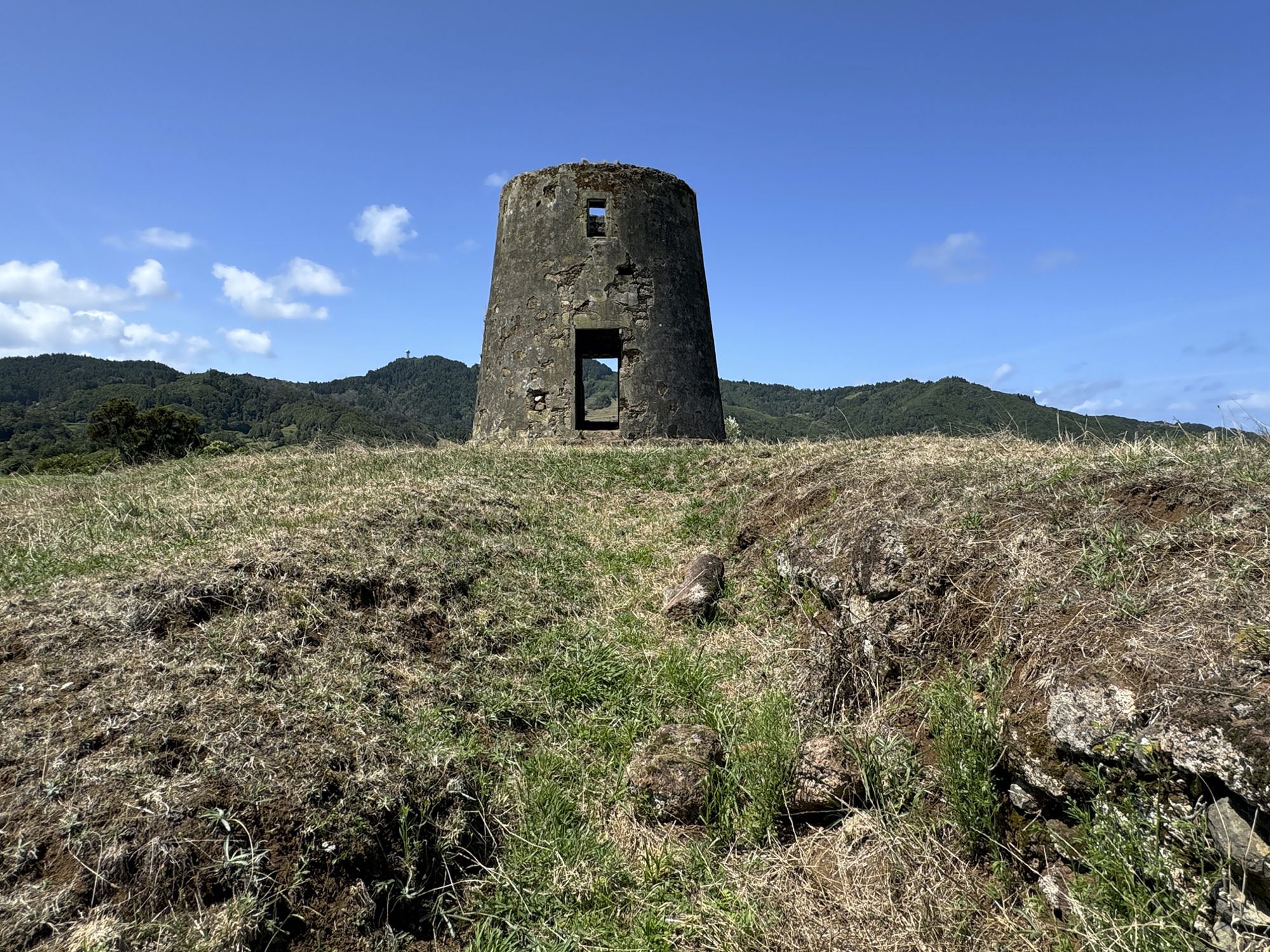 Windmühlenruinen im Ortsteil Atoleiros