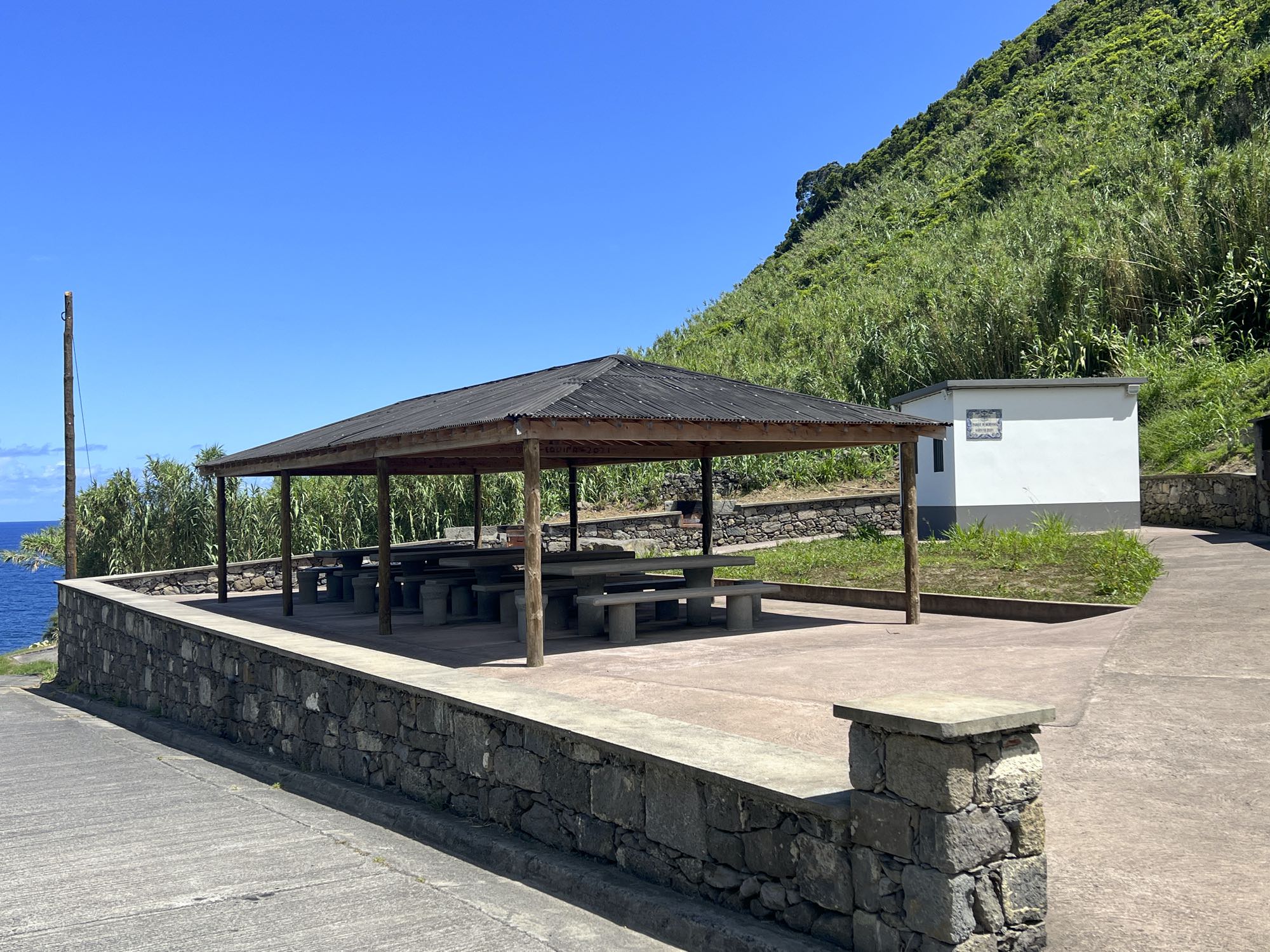 Zona de picnic en Ribeira dos Caldeirões