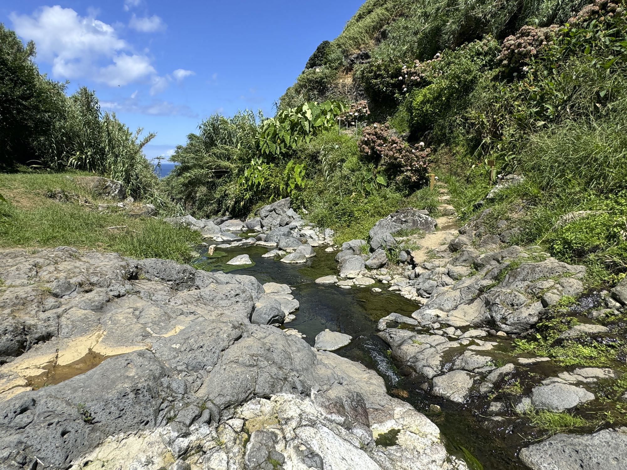 Querung des Ribeira do Cachaço