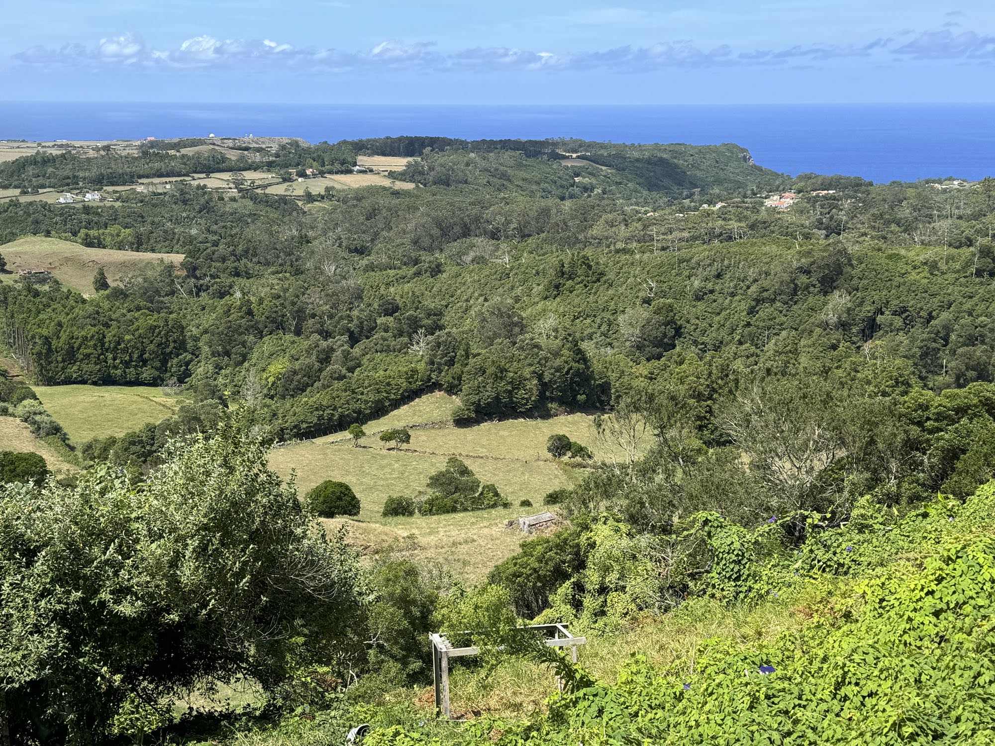 Von Alto do Nascente überblickt man den Nordwesten der Insel