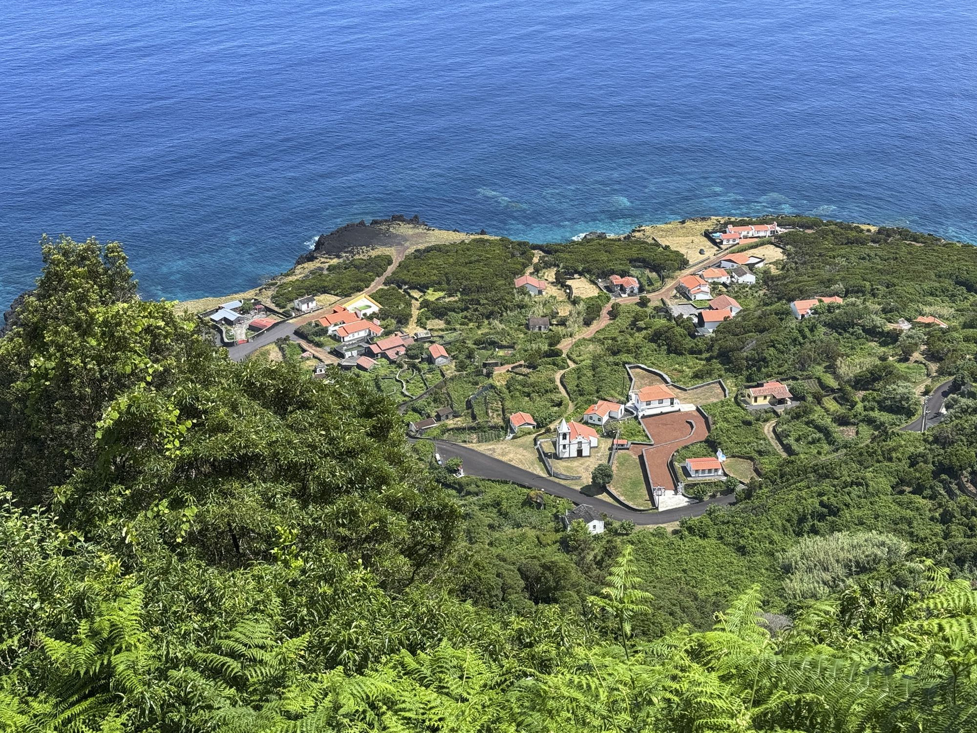 Blick auf Fajã da Ribeira da Areia