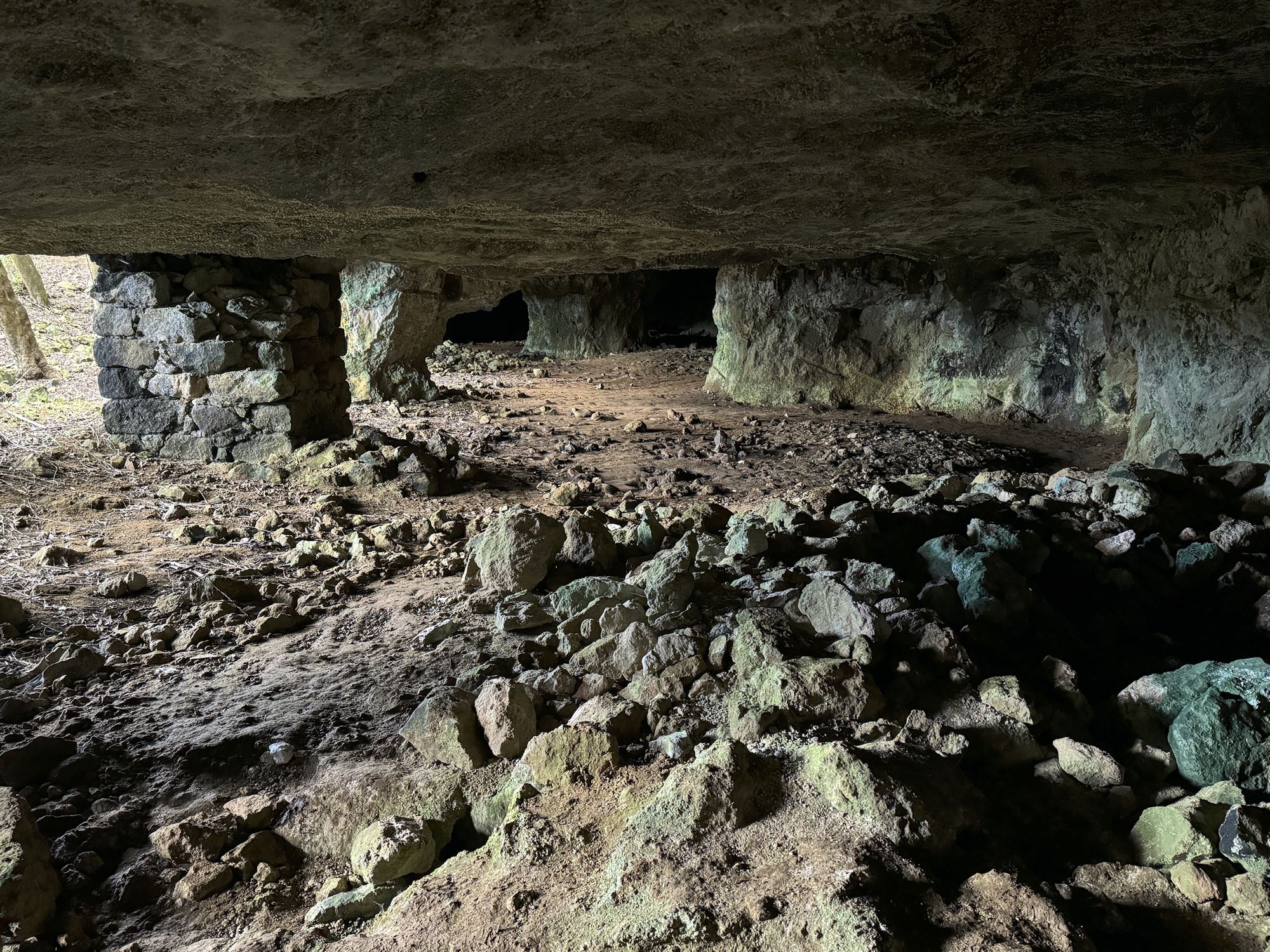 Gruta do Figueiral